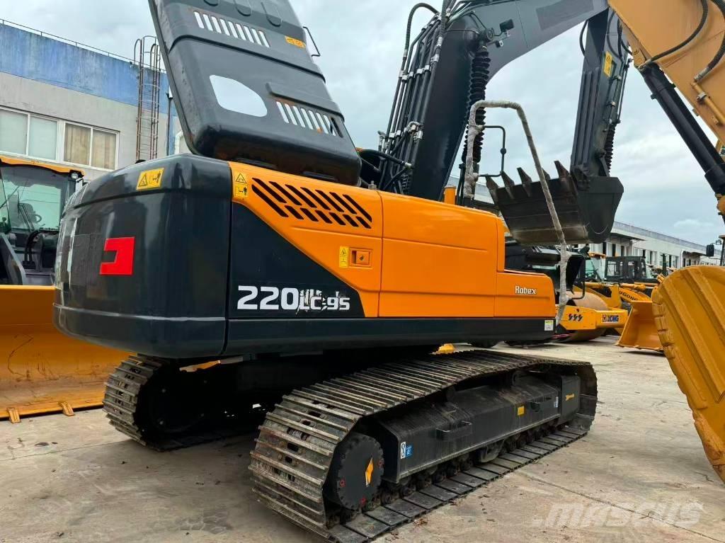 Hyundai R220LC-9S Mini excavators  7t - 12t