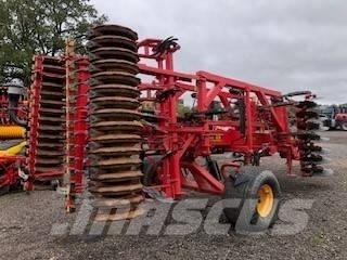 Väderstad TD400 Cultivators