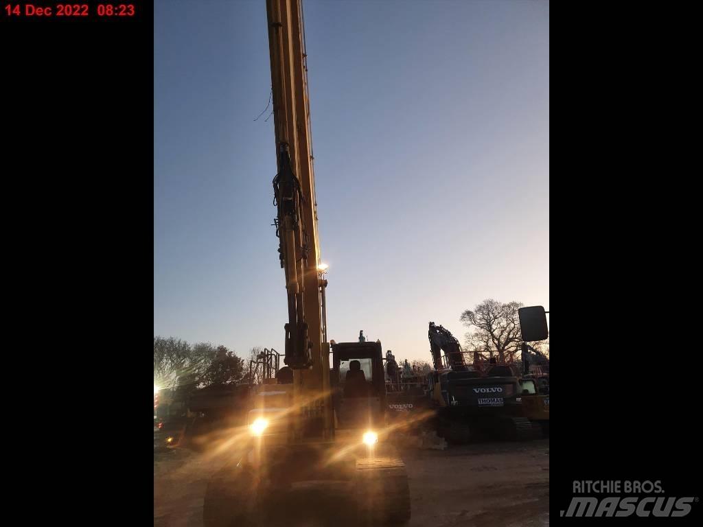 Komatsu PC210LC Long / High Reach excavators