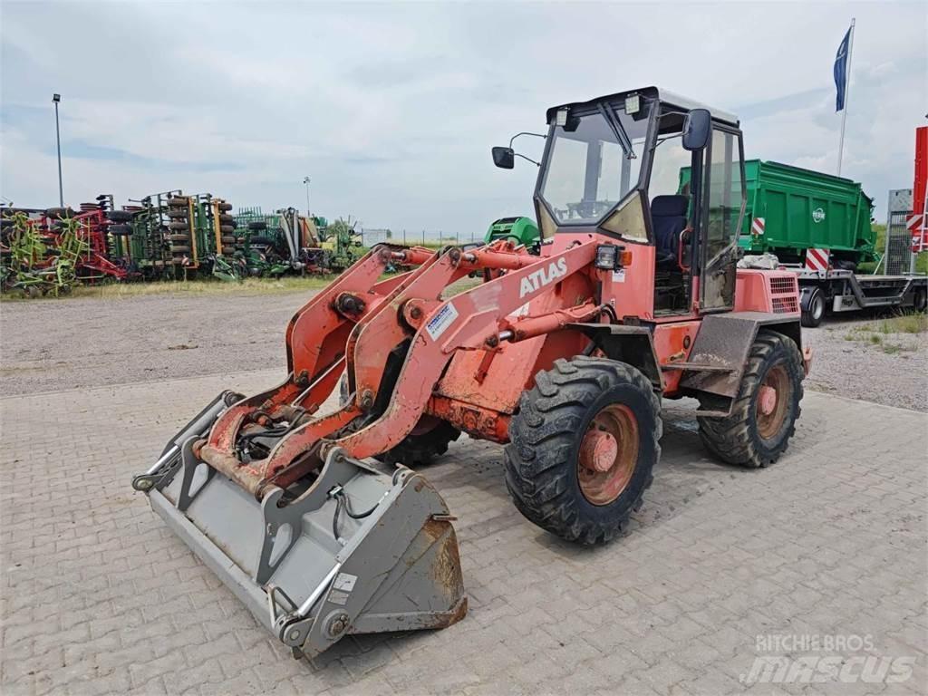 Atlas 72E Wheel Loaders