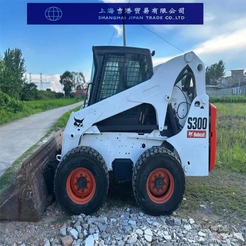 Bobcat s 300 Skid Steer Loaders
