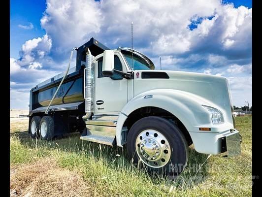 Kenworth T 880 Conventional Trucks / Tractor Trucks