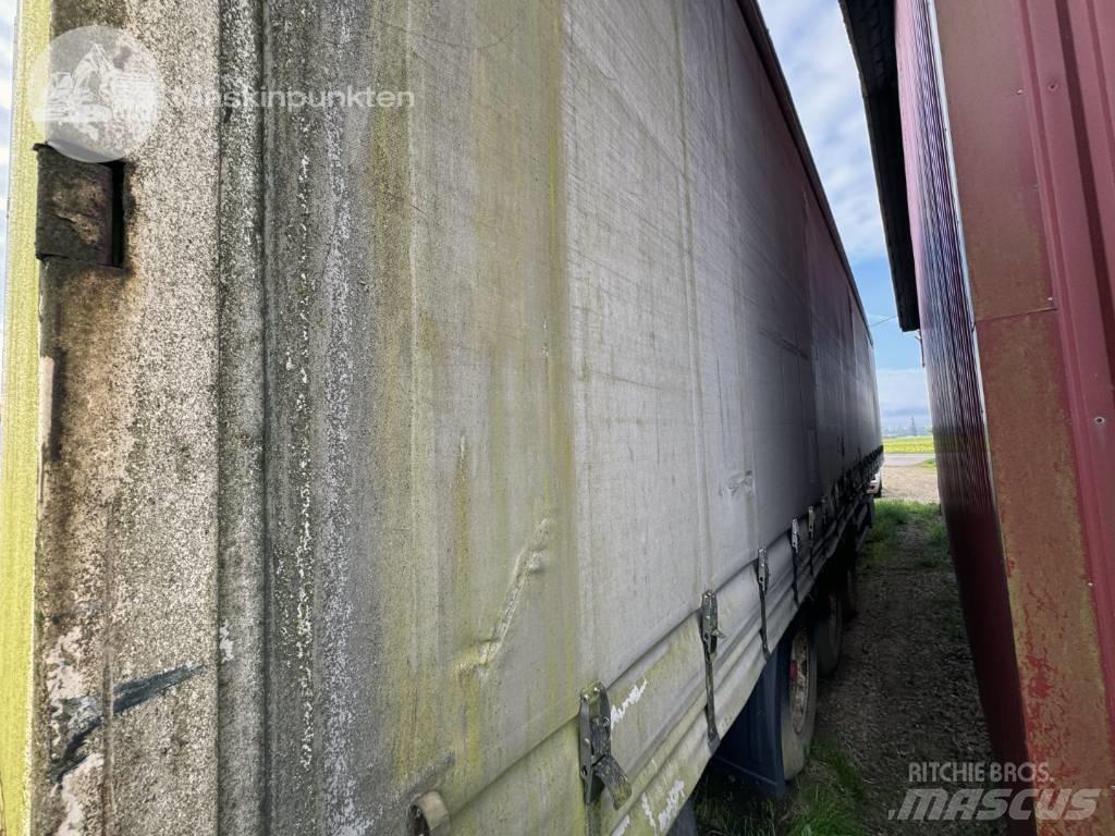 Krone SDP 27 Curtain  trailers