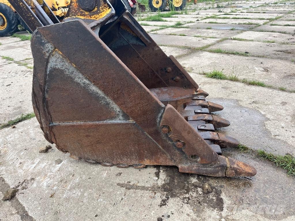 Komatsu PC 300-8 Crawler Excavators