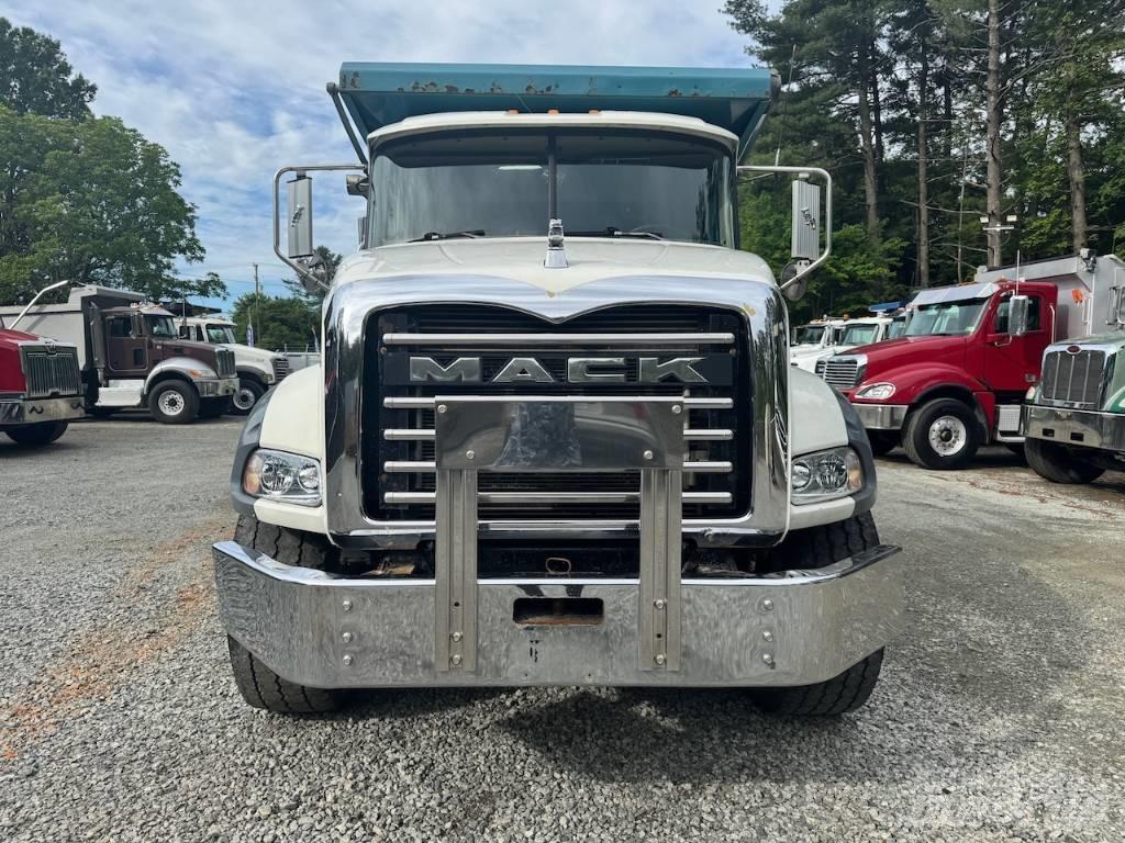 Mack Granite CT 713 Dump Trucks