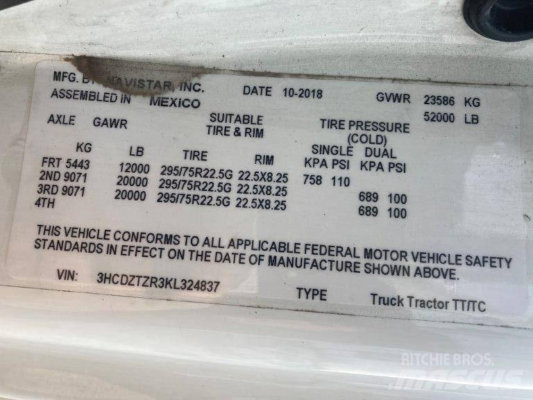 International LT Conventional Trucks / Tractor Trucks