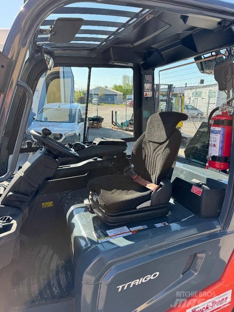 Toyota 9FBM30T Electric Forklifts