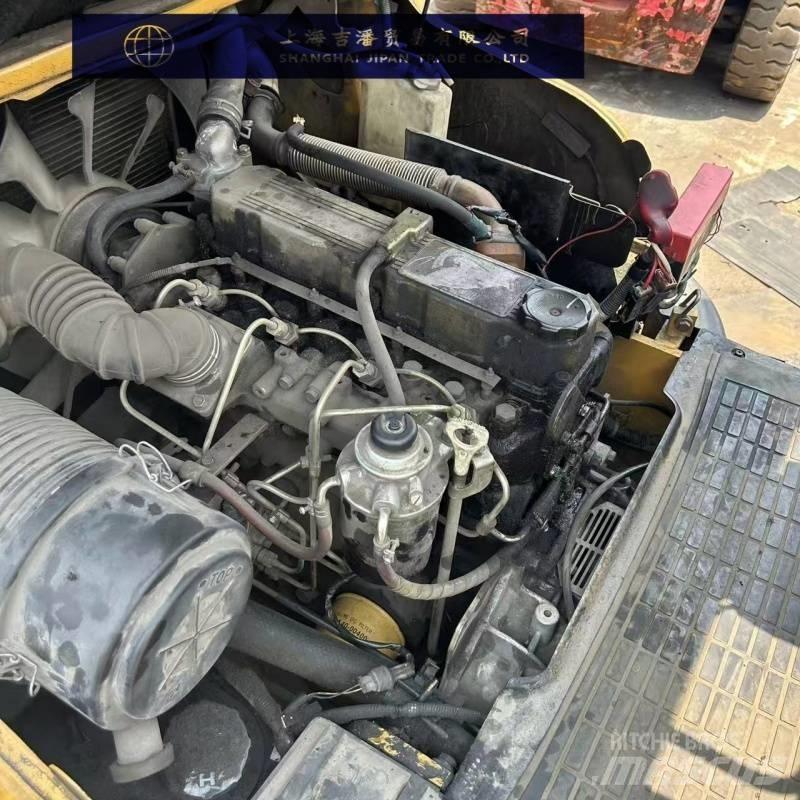 CAT 30 Diesel Forklifts