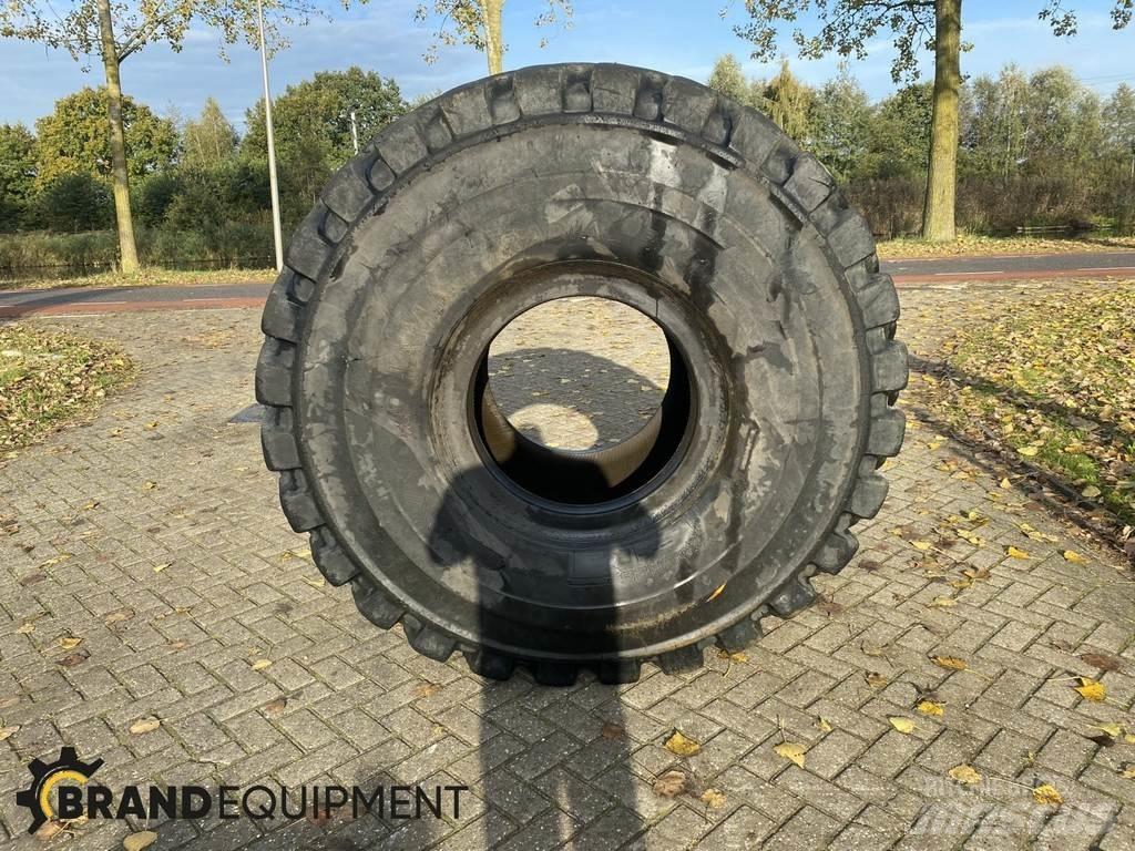  Band - 29.5-R25 Tires, wheels and rims