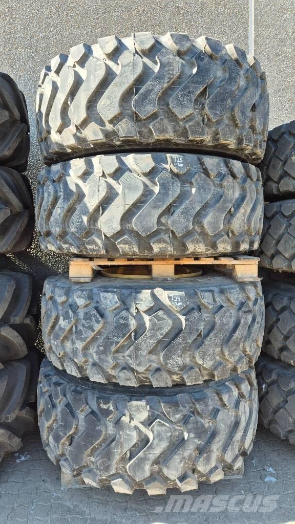 Michelin 23.5R25 Tires, wheels and rims
