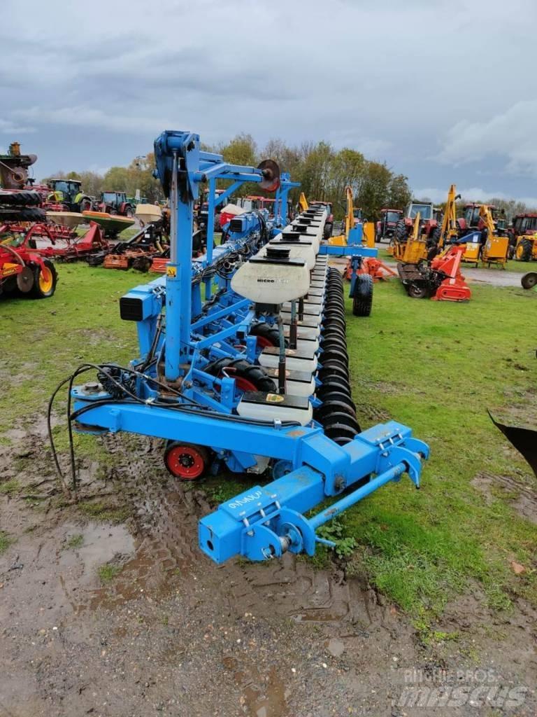 Siewnik monosen Farm Drills