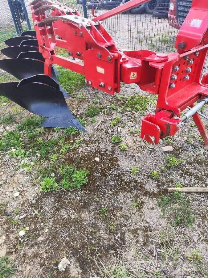  Staltech Plough Chisel Plows