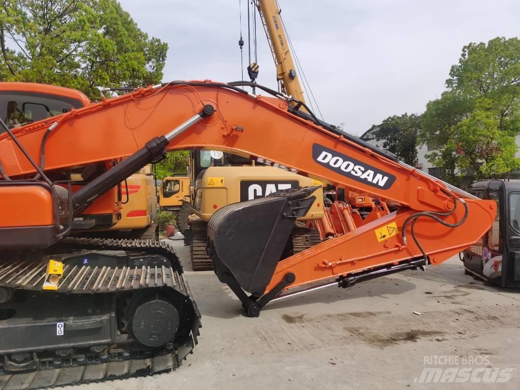 Doosan DX 225 LC Crawler Excavators