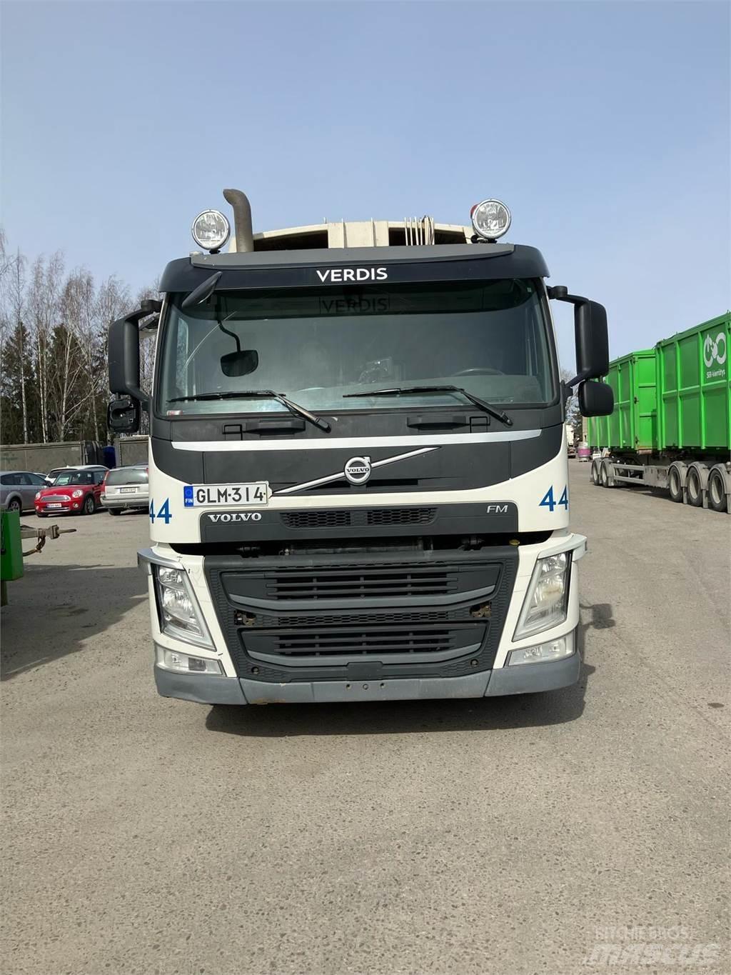Volvo FM330 Garbage Trucks / Recycling Trucks