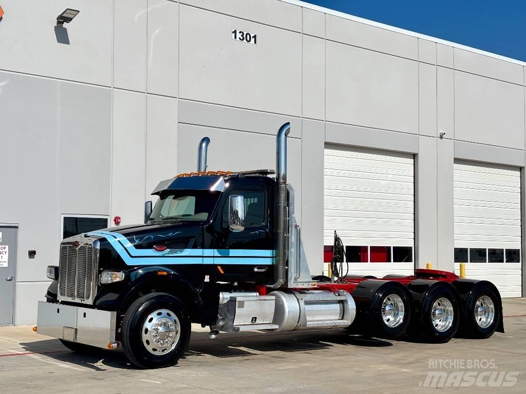 Peterbilt 567 Conventional Trucks / Tractor Trucks