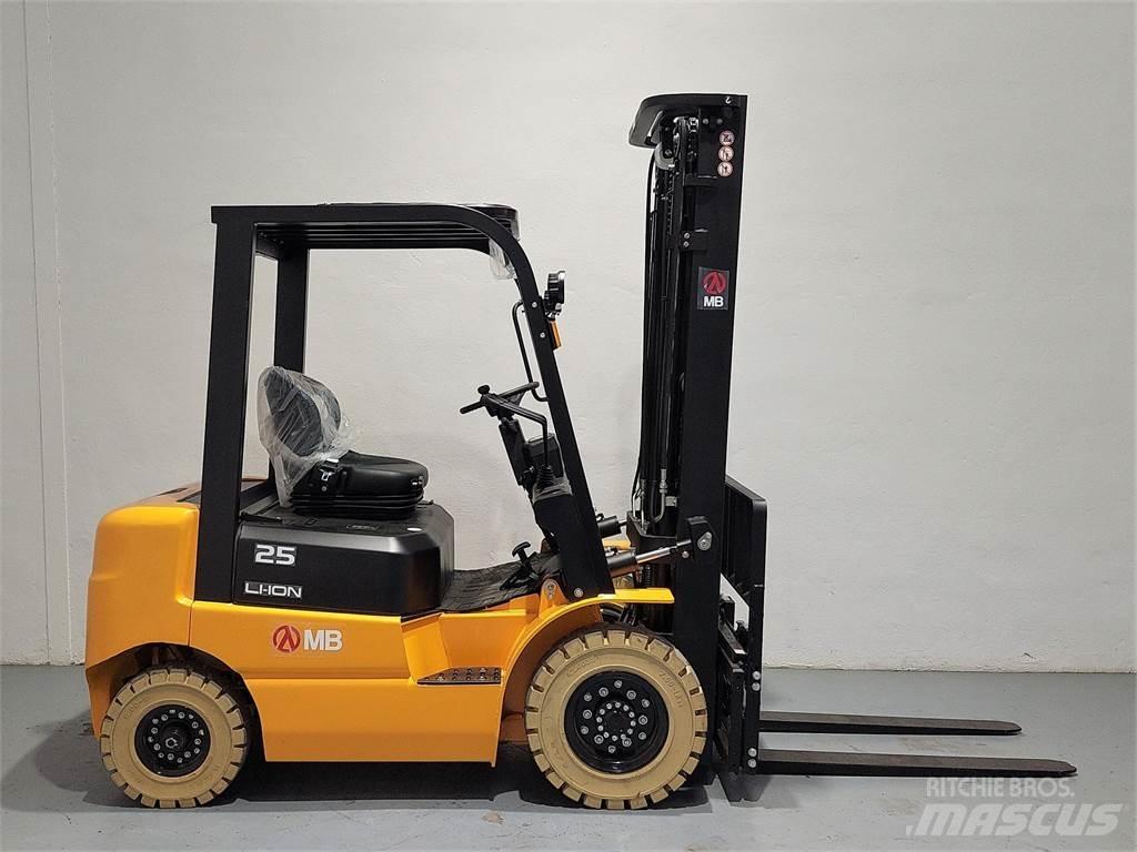  EFL252 Litio Electric Forklifts