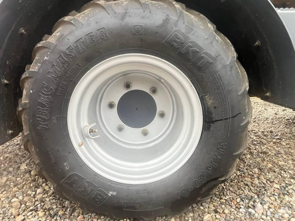 Eurotrac W12F XL Mini Loader