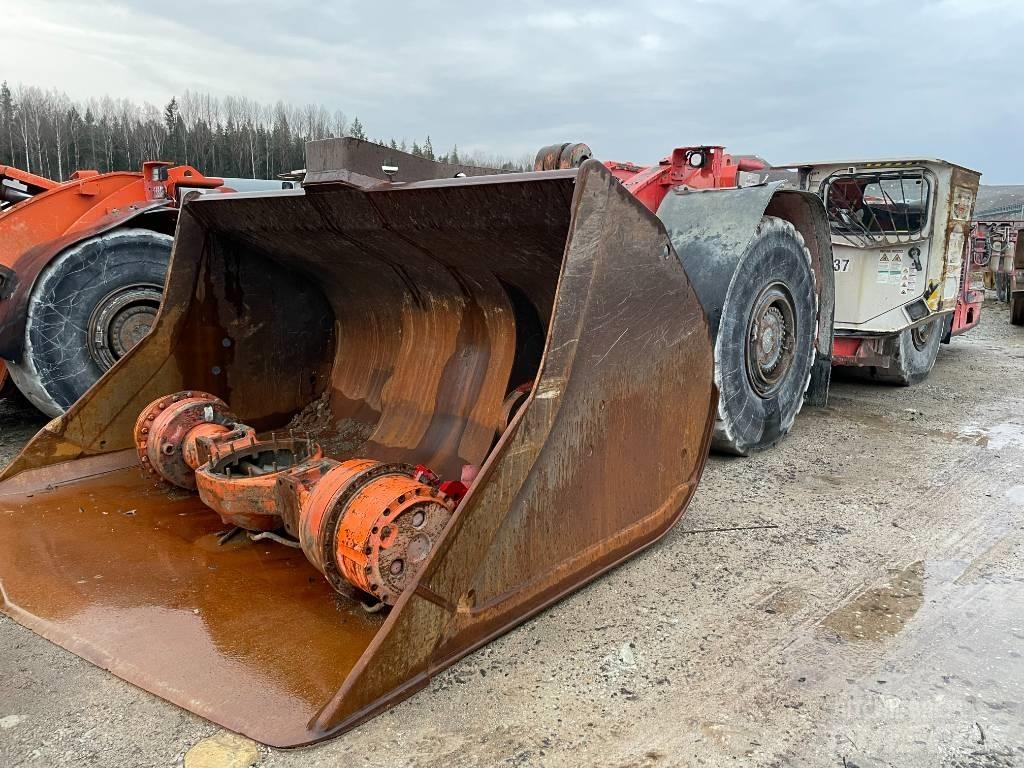 Sandvik LH 514 Mining Loaders