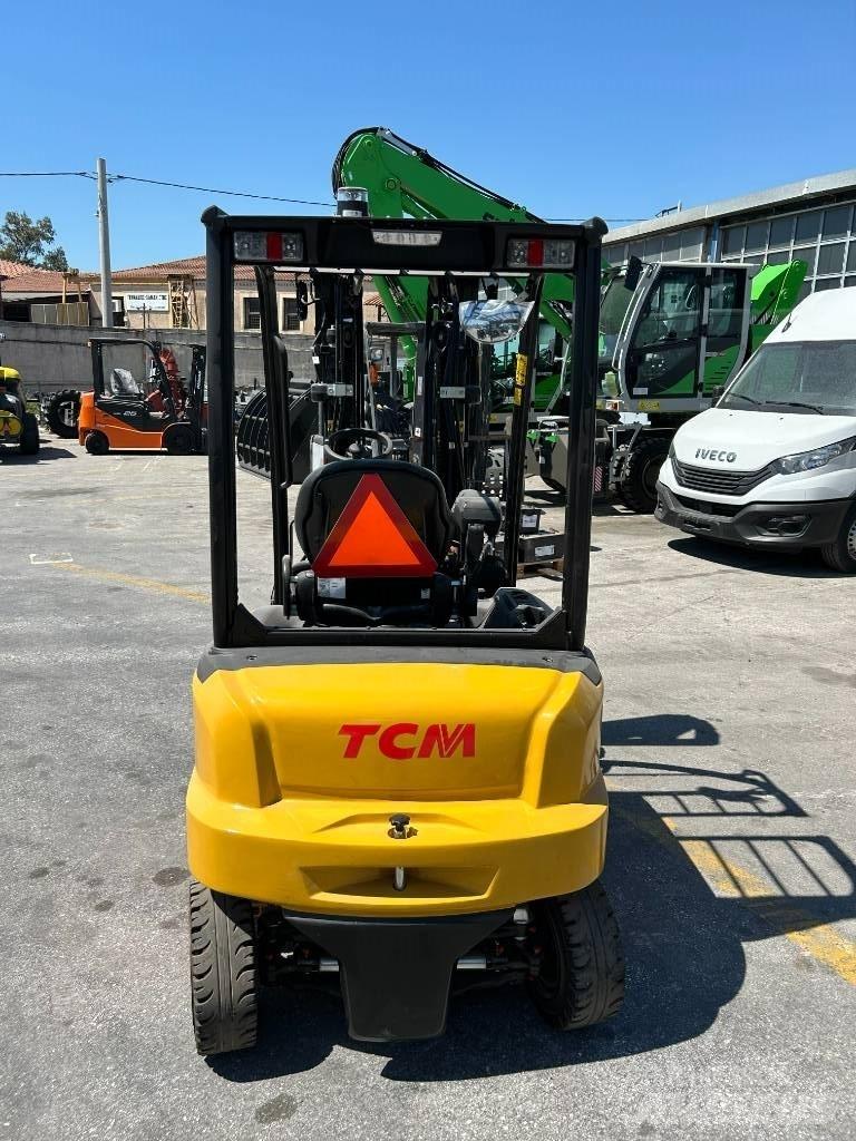 TCM FB20L-E4 Electric Forklifts