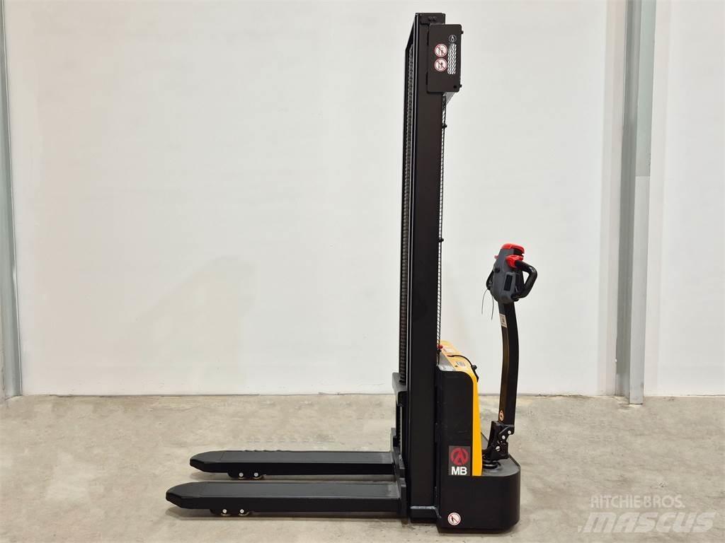  ESL122 2S360 Pedestrian stacker