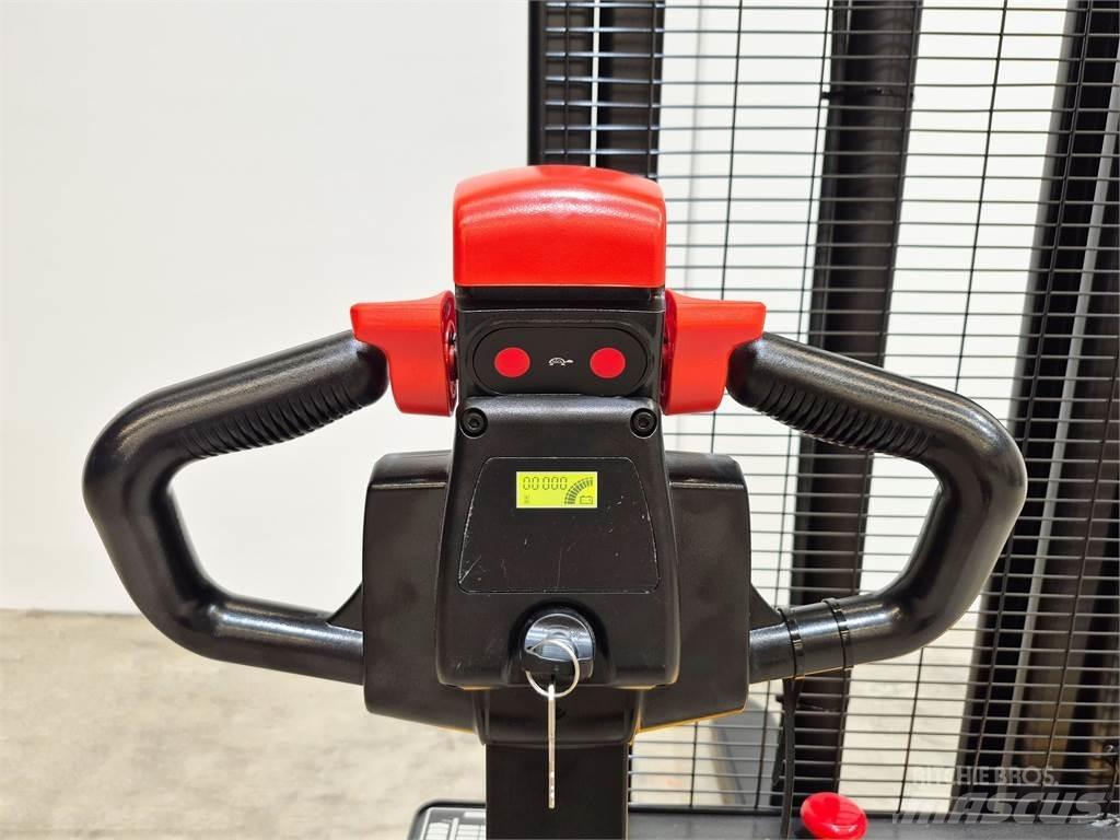  ESL122 2S360 Pedestrian stacker