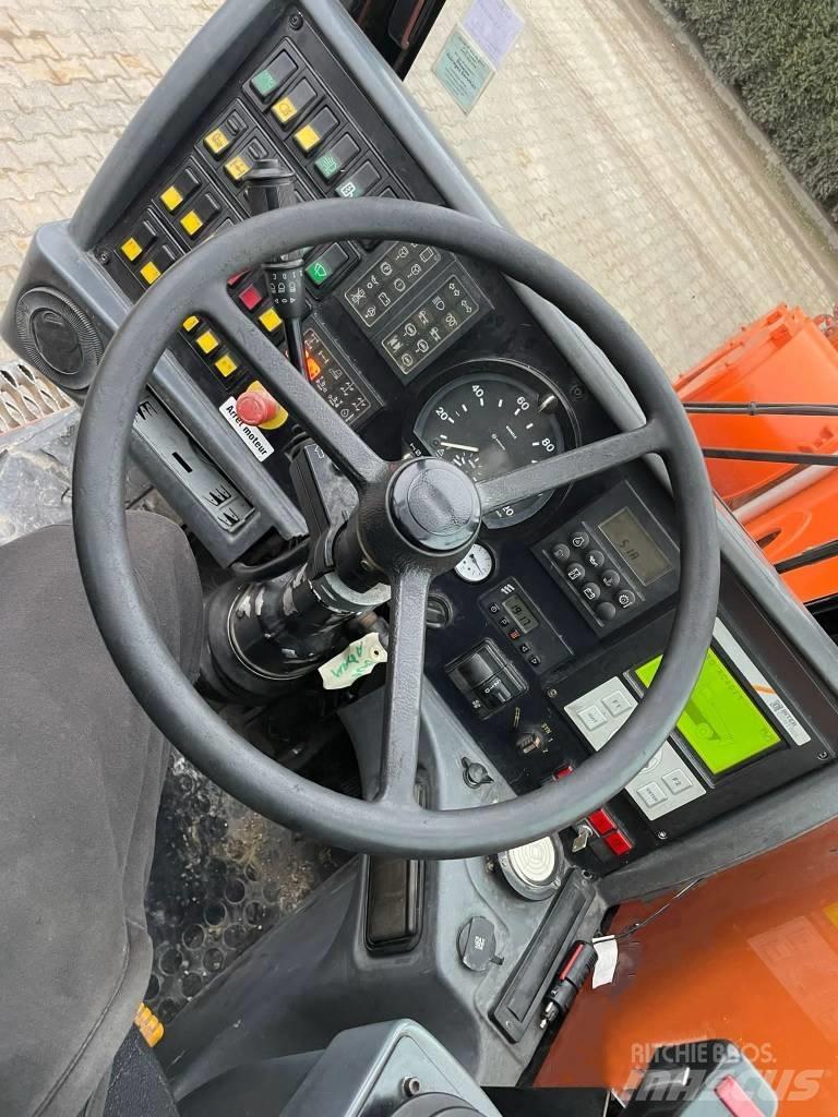 Demag AC 40-1 City Mobile and all terrain cranes