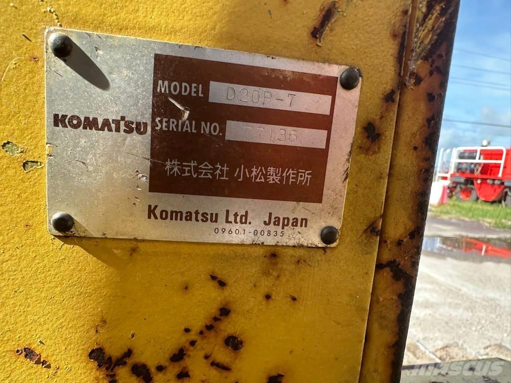Komatsu D 20P-7 Crawler dozers
