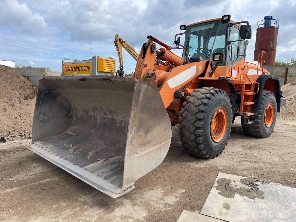 Doosan DL 350 Wheel Loaders