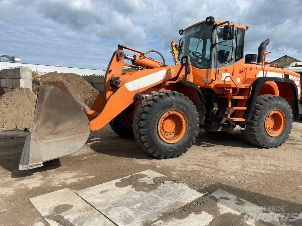 Doosan DL 350 Wheel Loaders