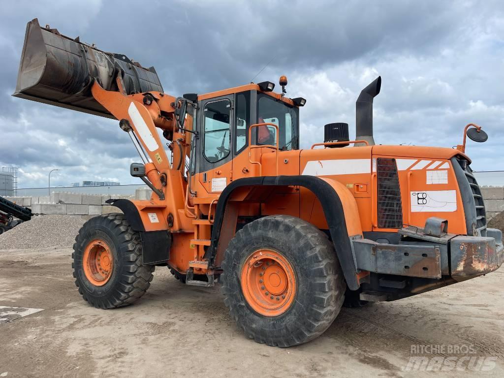 Doosan DL 350 Wheel Loaders