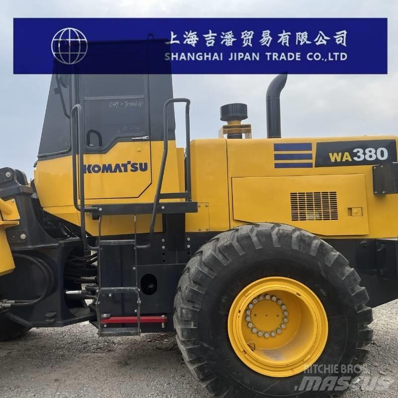 Komatsu WA 380 Wheel Loaders