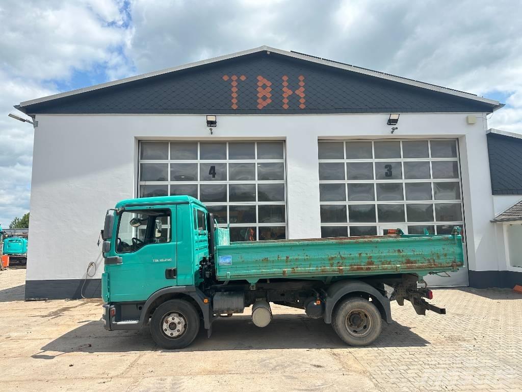 MAN TGL 10.250 Dump Trucks