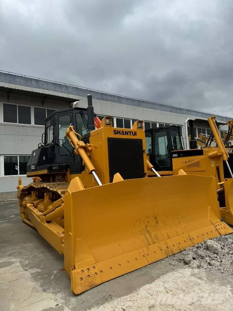 Shantui SD22 Crawler dozers