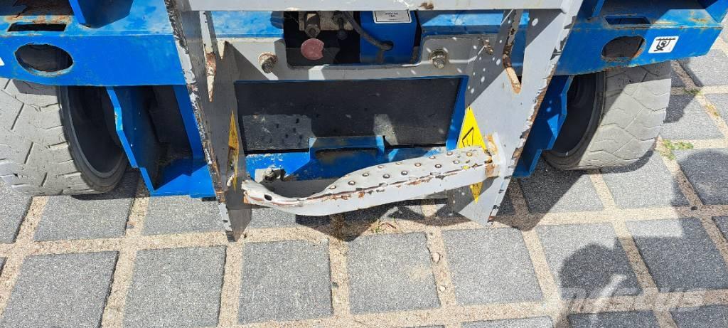 Genie GS4047 Scissor Lifts