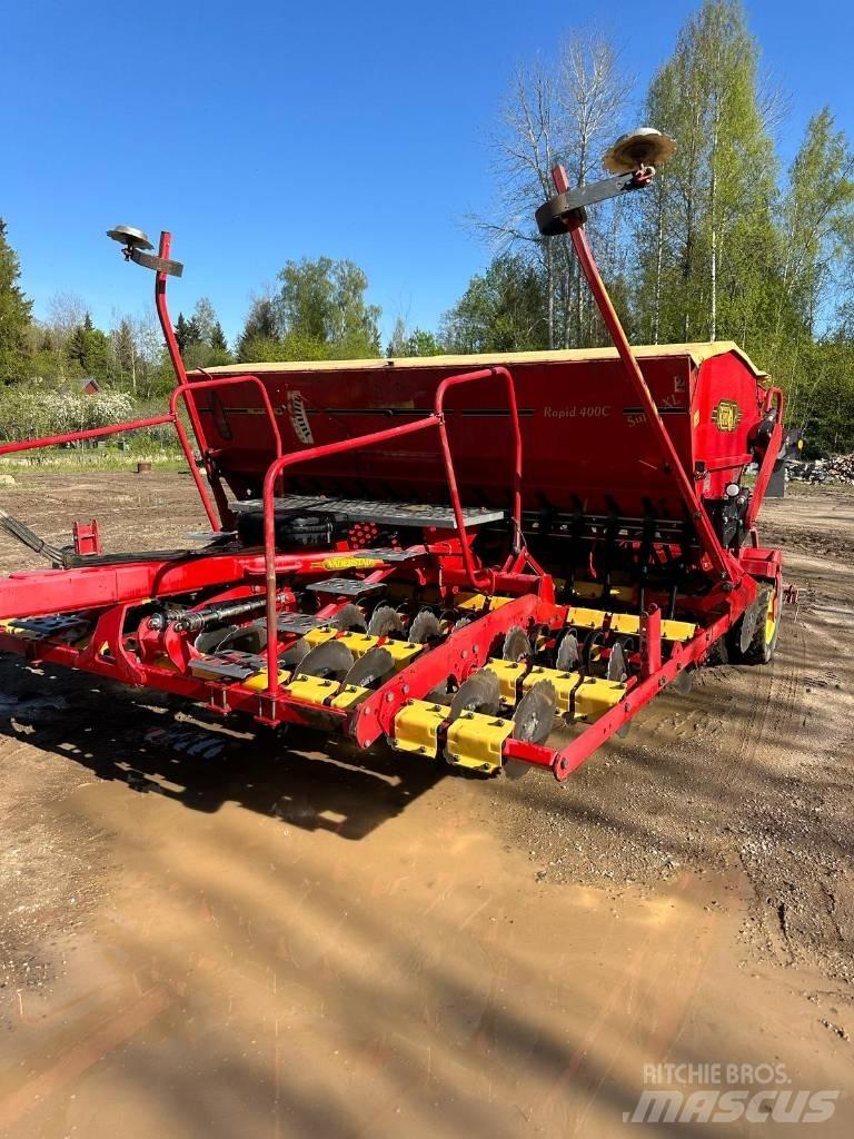 Väderstad Rapid400C Farm Drills