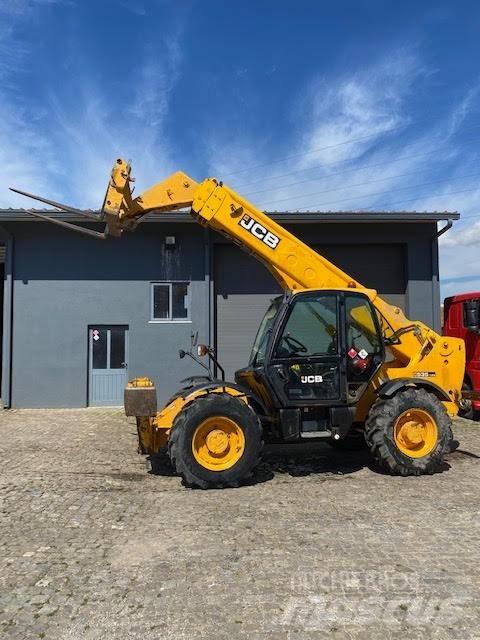 JCB 535-125 Telescopic Handlers