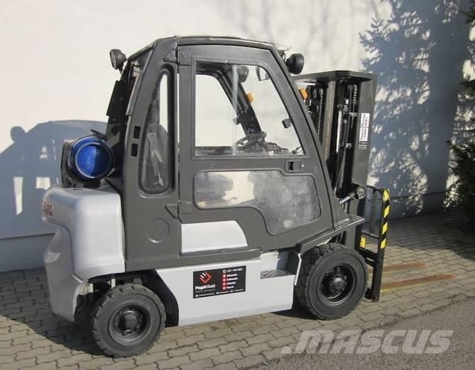 Nissan DX25LPG LPG trucks