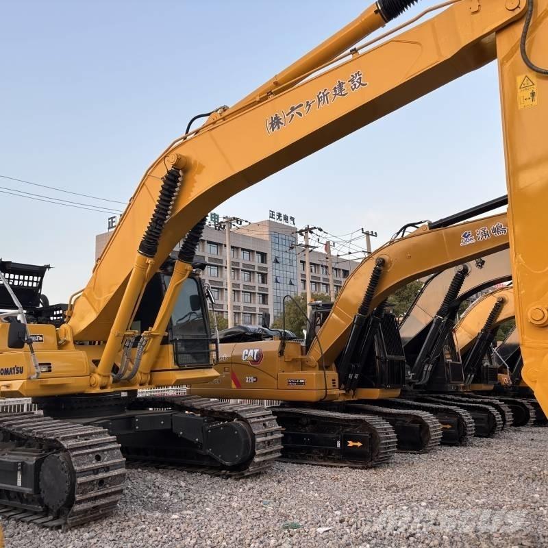 Komatsu PC 450 Crawler Excavators
