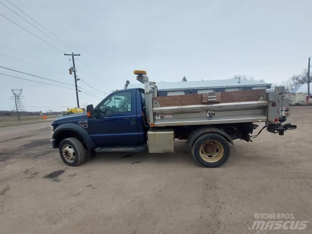 Ford F 550 XLT Snow Blades And Plows