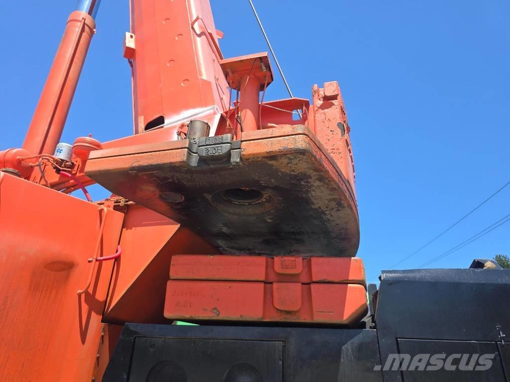 Liebherr LTM 1090-2 Mobile and all terrain cranes