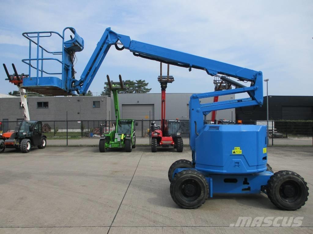 Genie Z34/22 (436) Compact self-propelled boom lifts