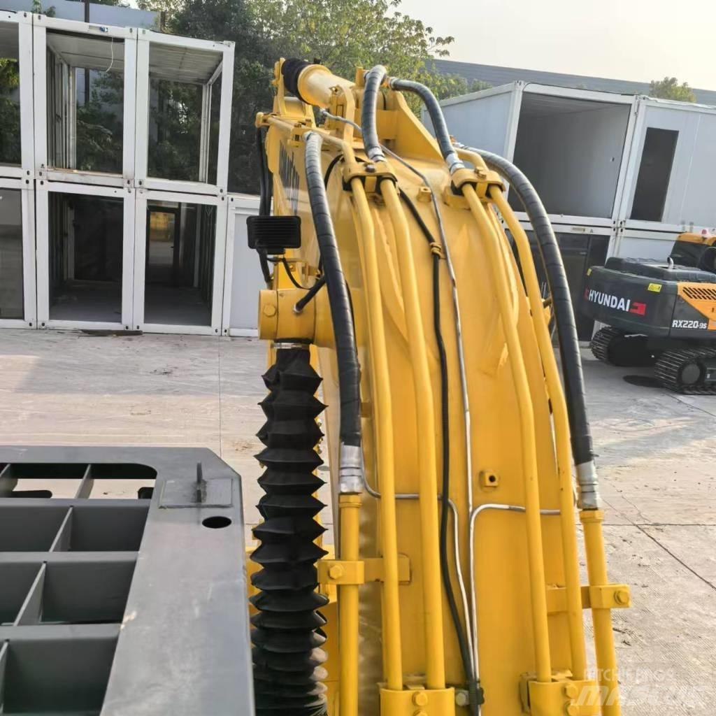 Komatsu PC 130 Mini excavators  7t - 12t