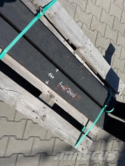 Linde 2400 MM Forks