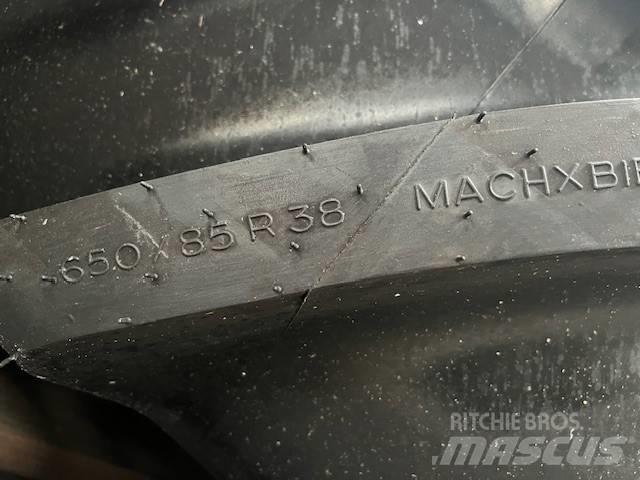 Michelin MachXBib Tires, wheels and rims