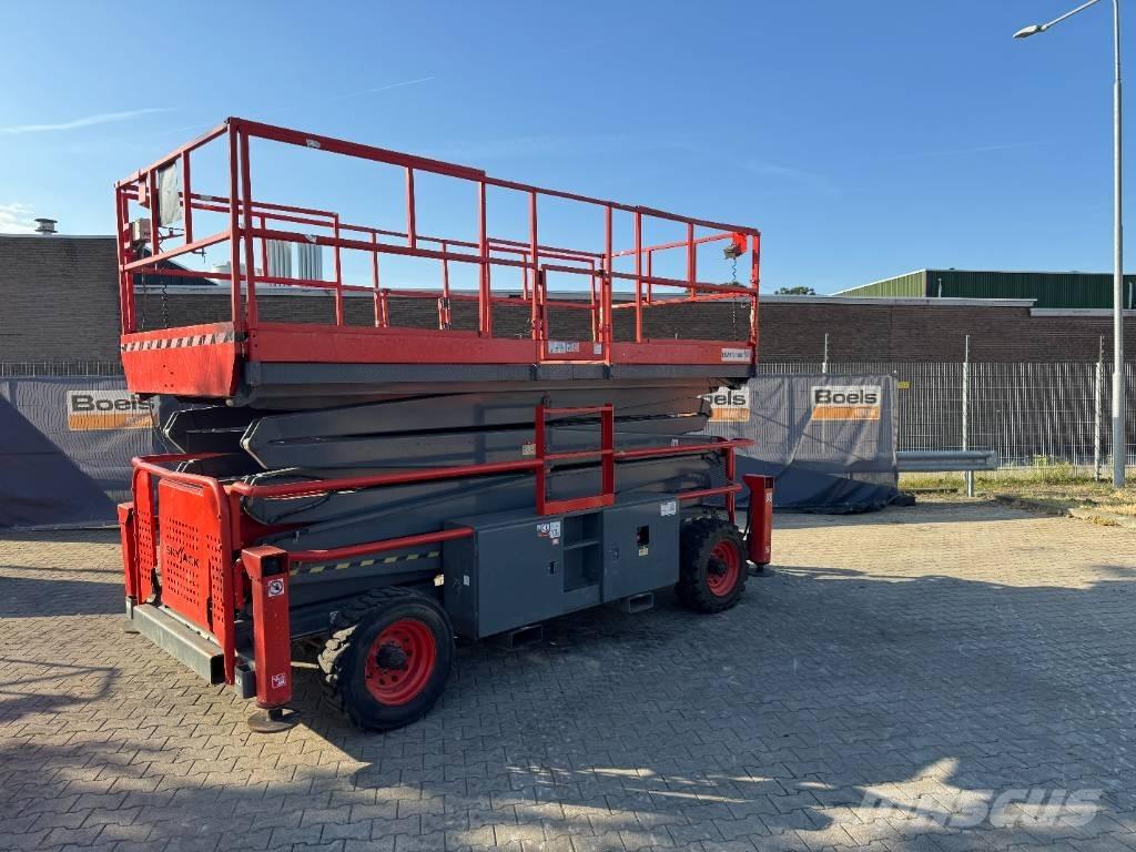 SkyJack 9250RT Scissor Lifts
