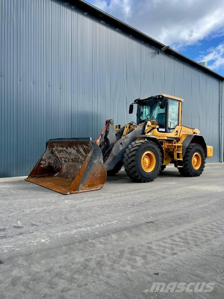 Volvo L90F Wheel Loaders