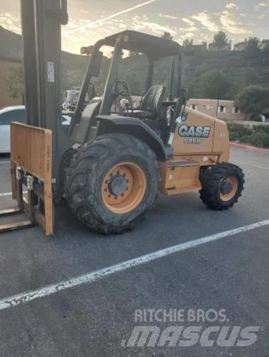 CASE 586H Rough Terrain Trucks