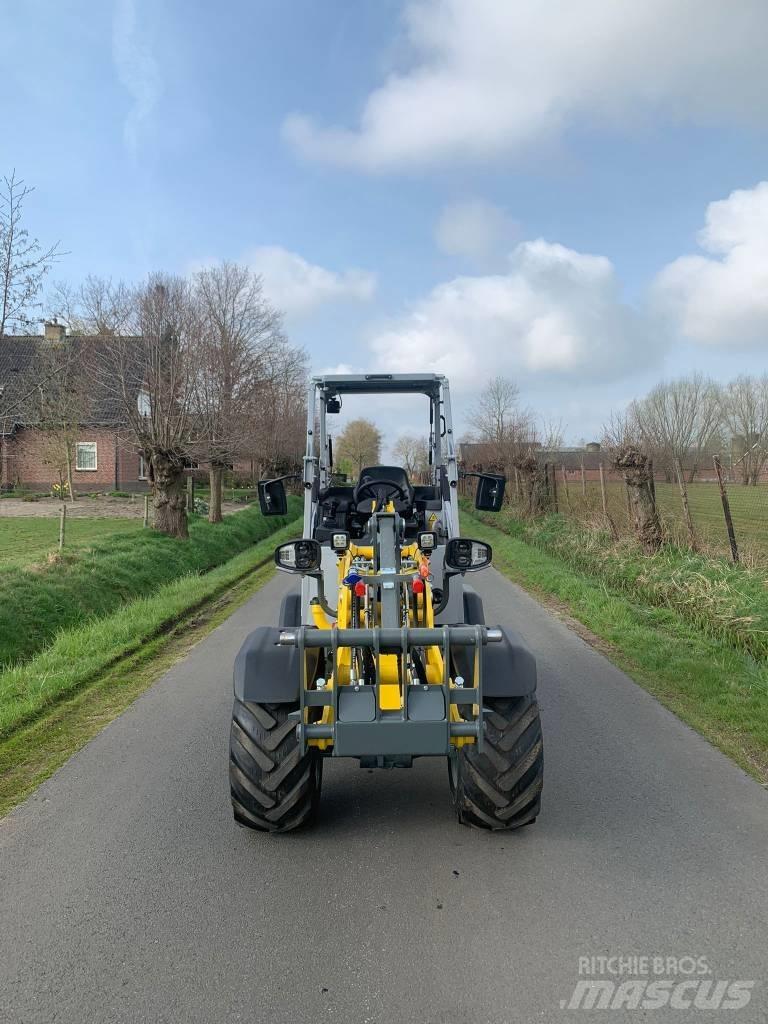 Wacker Neuson WL28 Wheel Loaders