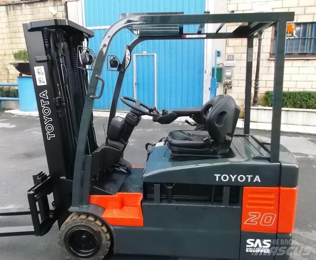 Toyota 7 FBEF 20 Electric Forklifts