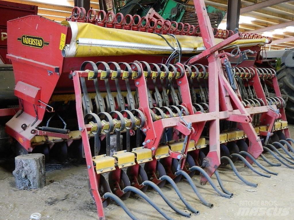 Väderstad Rapid400C Farm Drills